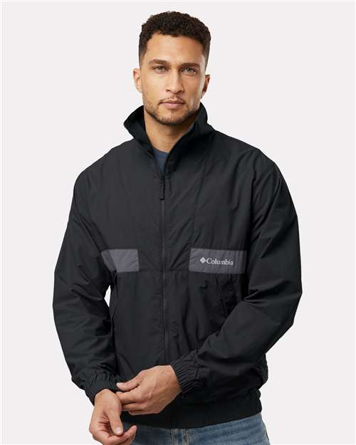 Men's Spire Valley™ Windbreaker - Image 4