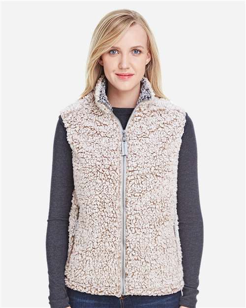 Women’s Epic Sherpa Full-Zip Vest - Image 10